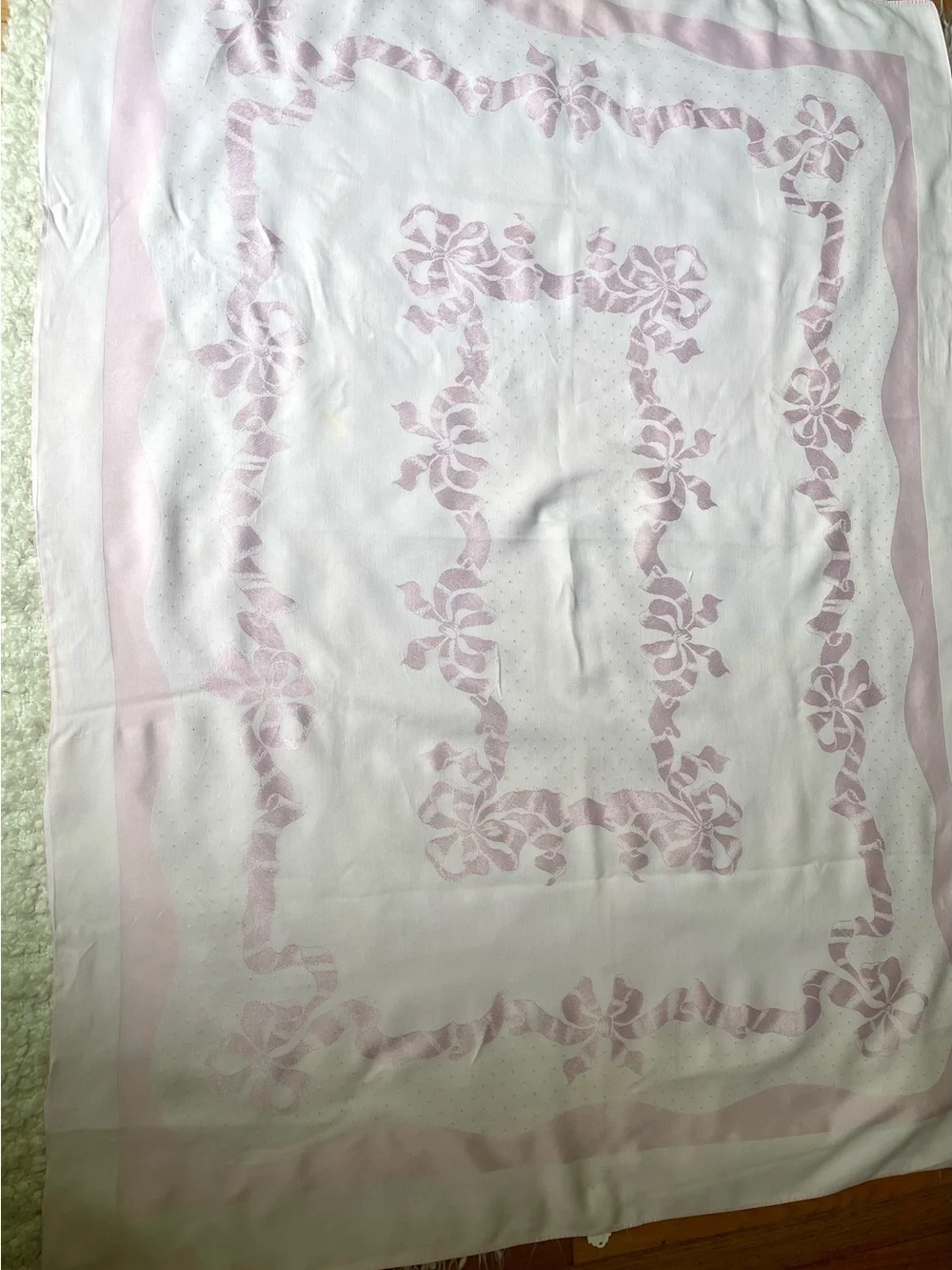 Vintage Pink Bow Damask Rectangle Tablecloth 44x60 Great Condition